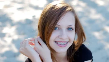 Healthy Bite vs Straight Teeth: What to Know Before Orthodontics or Implants